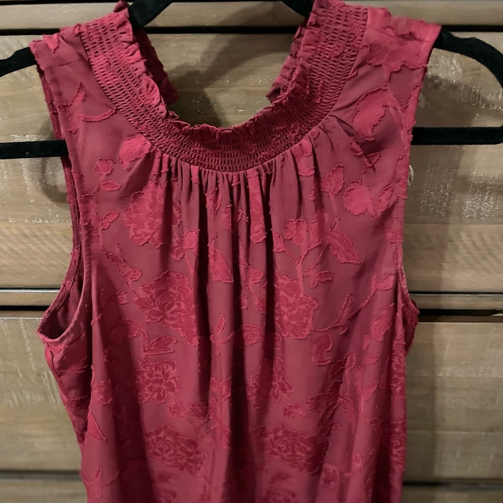 Gorgeous burgundy top